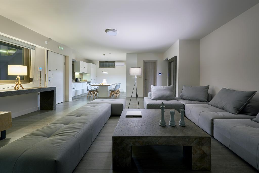Elaia Luxury Suites Lagonisi Exterior photo